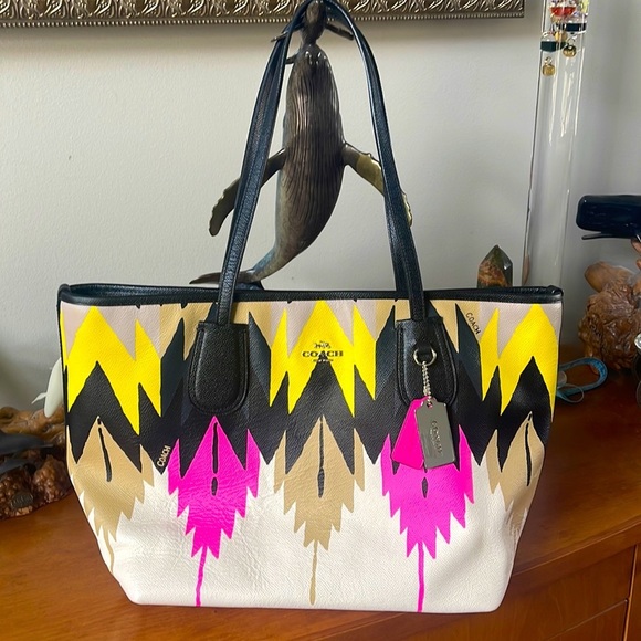 Coach Handbags - 🌟Rare🌟Coach Aztec Tote